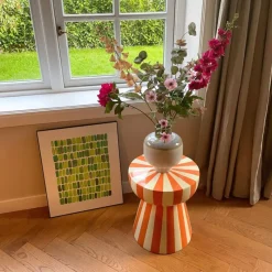 Xenos Bijzettafels-Bijzettafel stripes - beige/oranje - ø40x45 cm