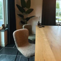 Xenos Eetkamerstoelen-Eetkamerstoel Liz - groen - teddy - 83.5x55x45.4 cm