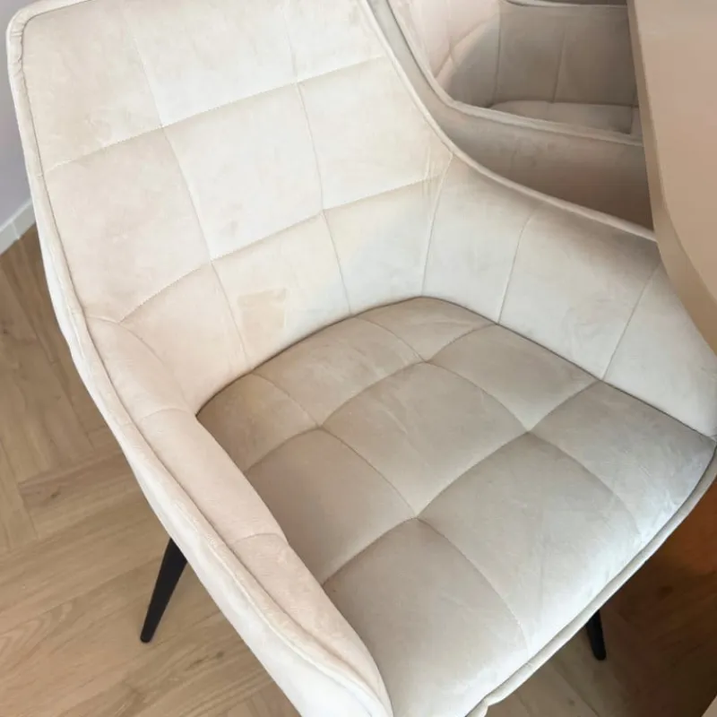 Xenos Eetkamerstoelen-Eetkamerstoel velvet met armleuning - beige - 87x56.5x43 cm