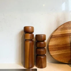 Xenos Keukengerei-Peper- of zoutmolen - bruin - ø6x22 cm