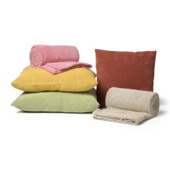 Xenos Kussens-Sierkussen blokje - okergeel - 60x60 cm