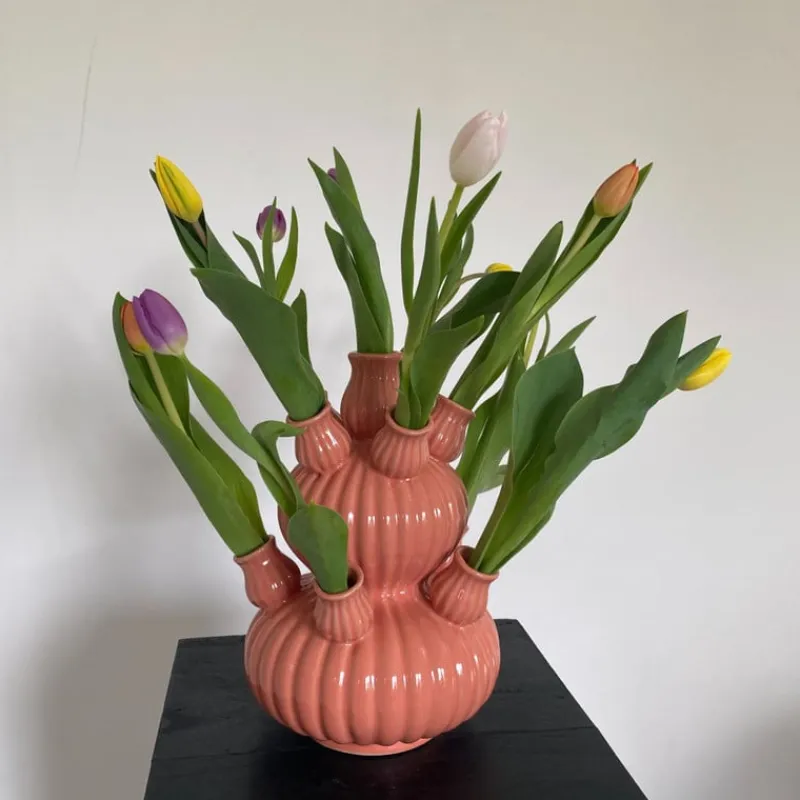 Xenos Kerstcadeaus|Vazen-Tulpenvaas groot - roze - ø21.5x29.5 cm